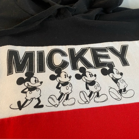 Mickey Mouse Color Block Cropped Hoodie - Picture 5 of 10